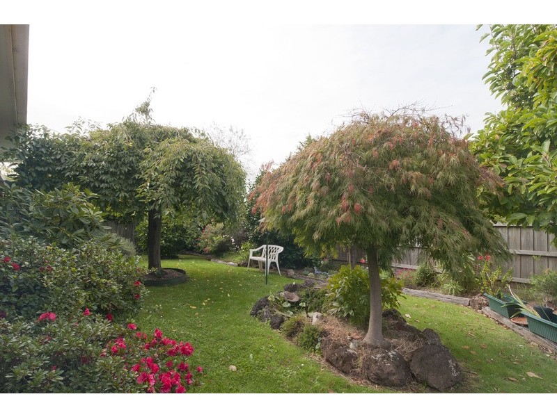 8/100 Hull Road, Croydon VIC 3136