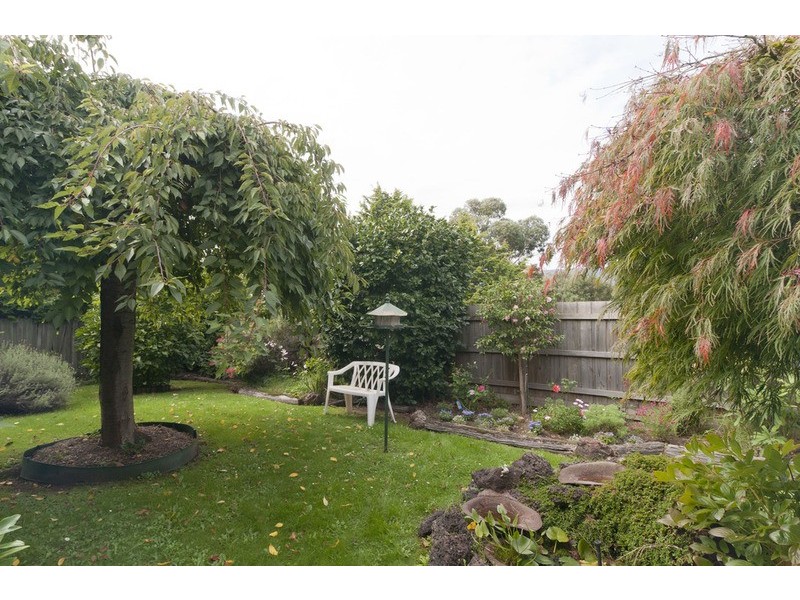 8/100 Hull Road, Croydon VIC 3136