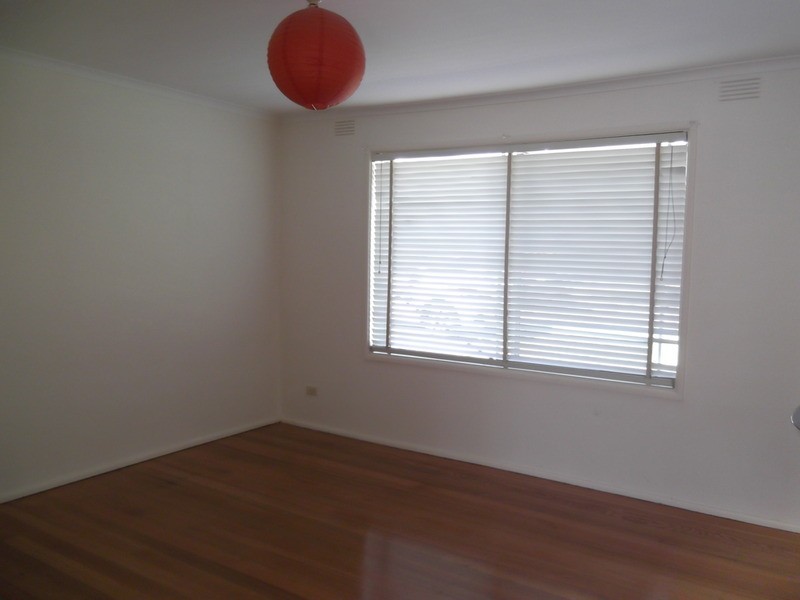 2/3 Violen Street, Bayswater VIC 3153