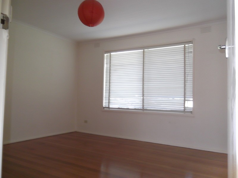 2/3 Violen Street, Bayswater VIC 3153