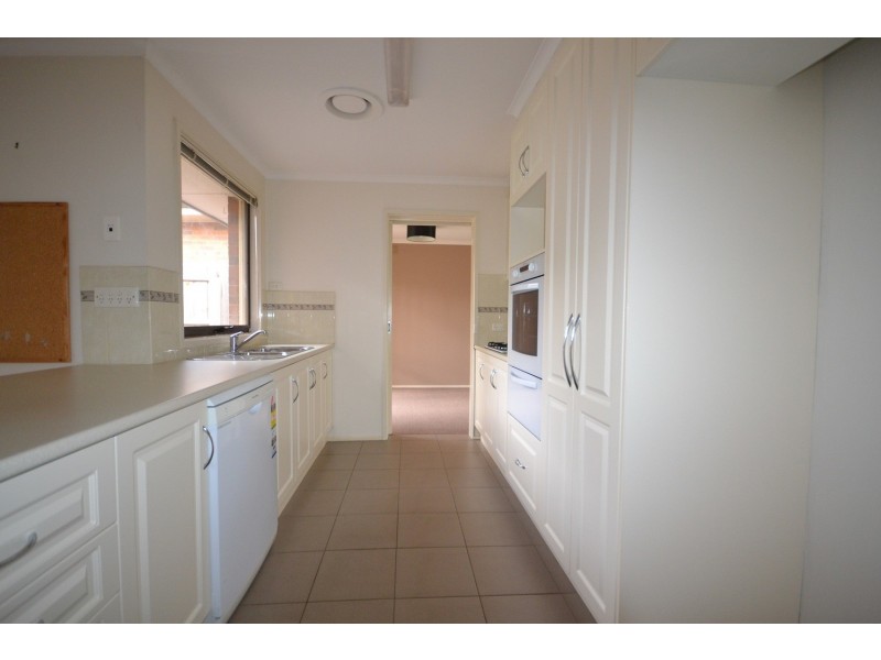 9 David Drive, Mooroolbark VIC 3138