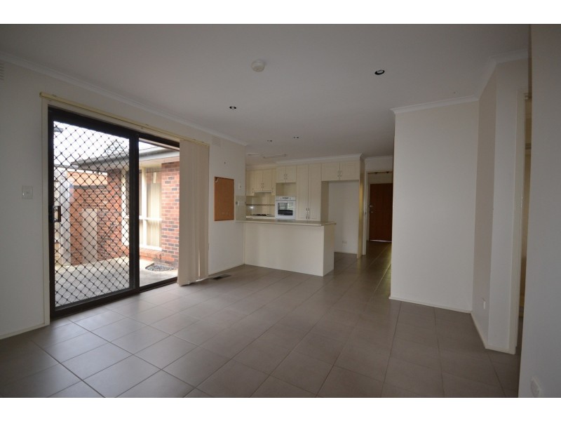 9 David Drive, Mooroolbark VIC 3138