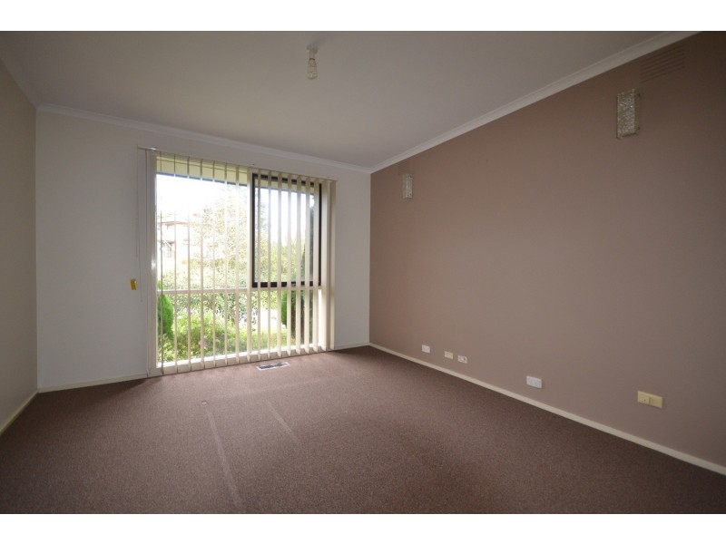 9 David Drive, Mooroolbark VIC 3138