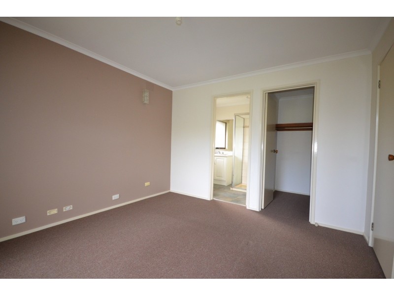 9 David Drive, Mooroolbark VIC 3138