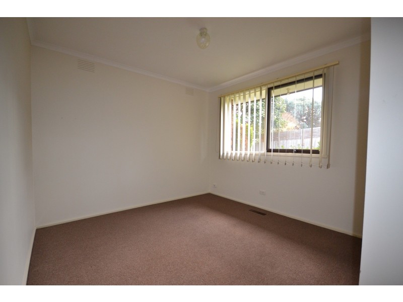 9 David Drive, Mooroolbark VIC 3138