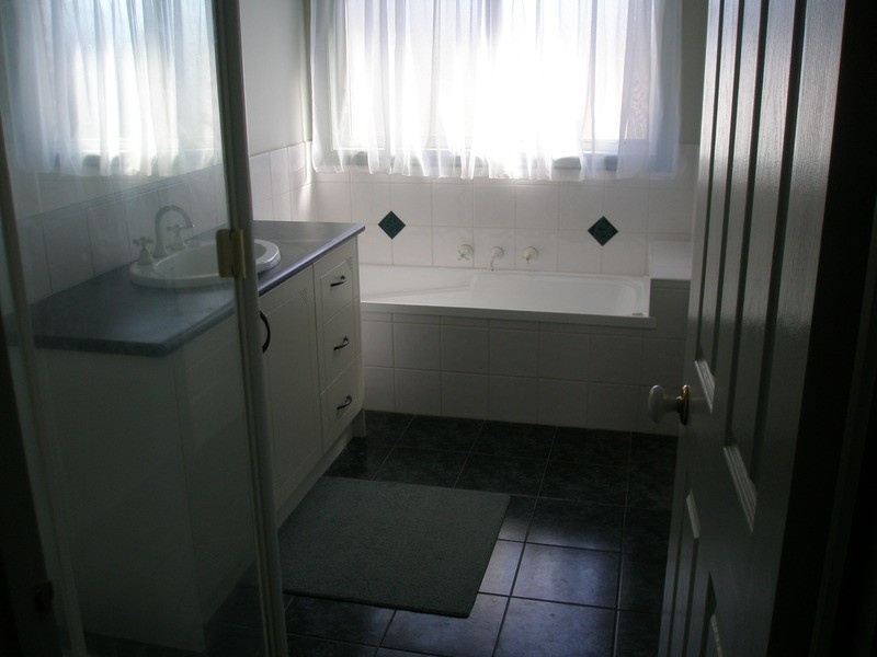 6/21-23 Surrey Road West, Croydon VIC 3136