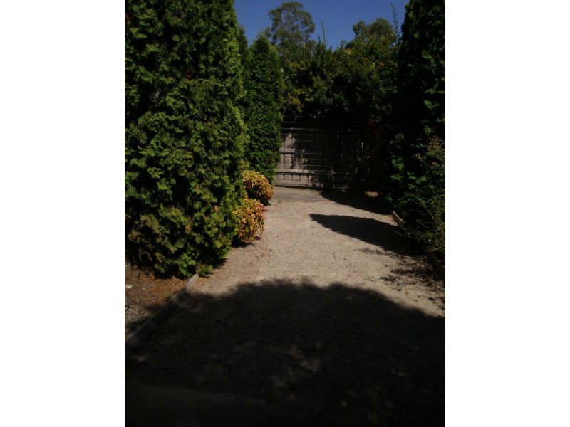 6/21-23 Surrey Road West, Croydon VIC 3136