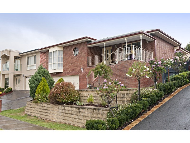 10 Walter Lynch Way, Chirnside Park VIC 3116