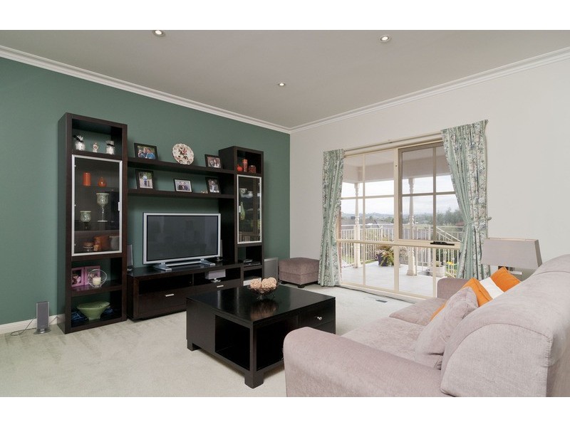 10 Walter Lynch Way, Chirnside Park VIC 3116
