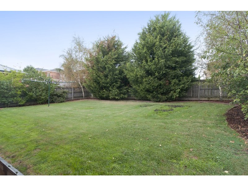 10 Walter Lynch Way, Chirnside Park VIC 3116
