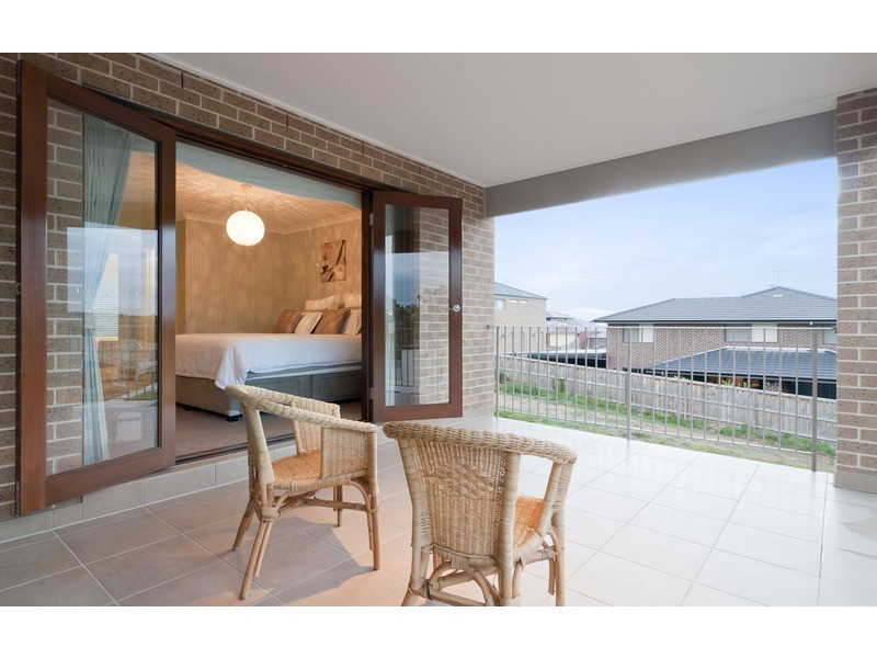 17 Empire Drive, Mooroolbark VIC 3138