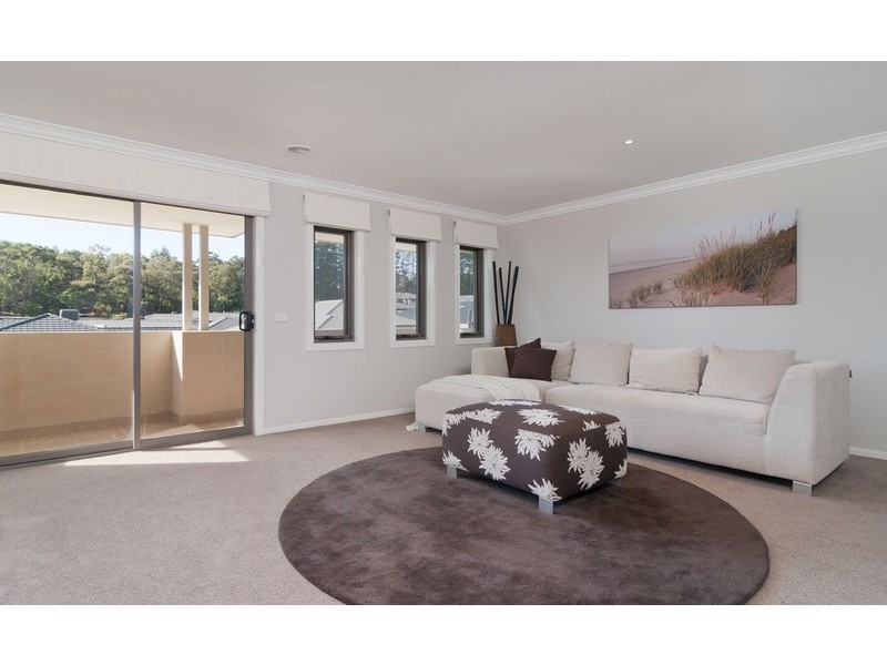 17 Empire Drive, Mooroolbark VIC 3138