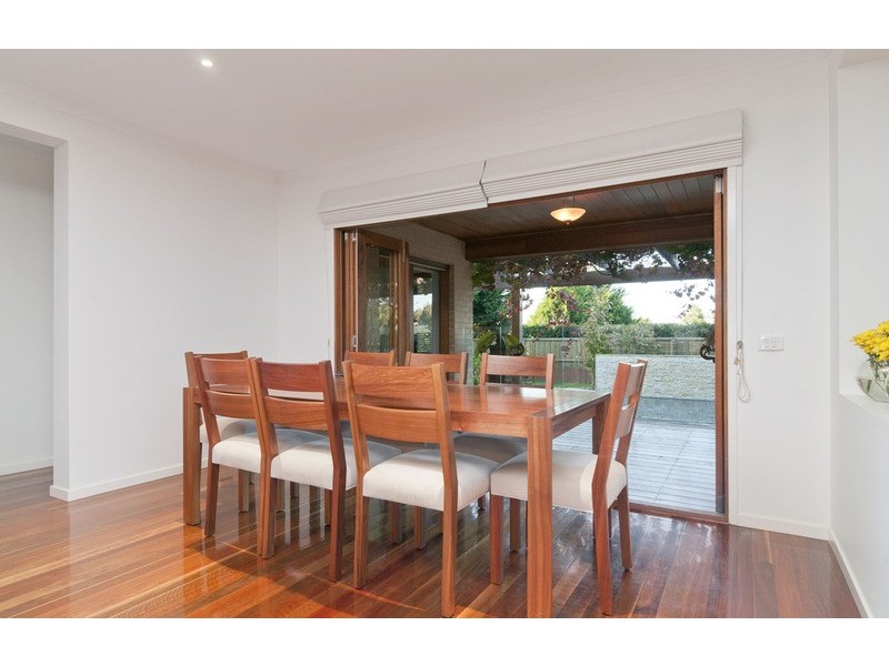 209 Cambridge Road, Mooroolbark VIC 3138