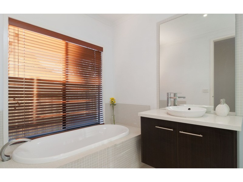 209 Cambridge Road, Mooroolbark VIC 3138