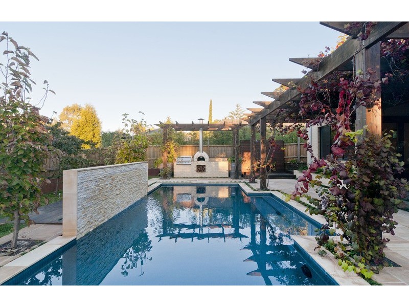 209 Cambridge Road, Mooroolbark VIC 3138