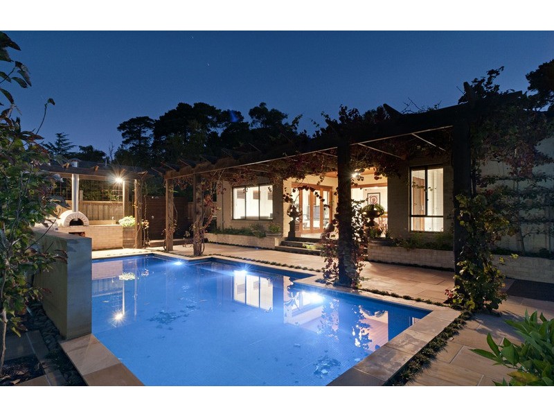 209 Cambridge Road, Mooroolbark VIC 3138