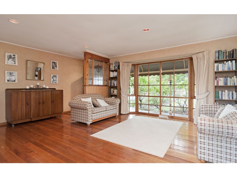 11 Roslyn Street, Montrose VIC 3765