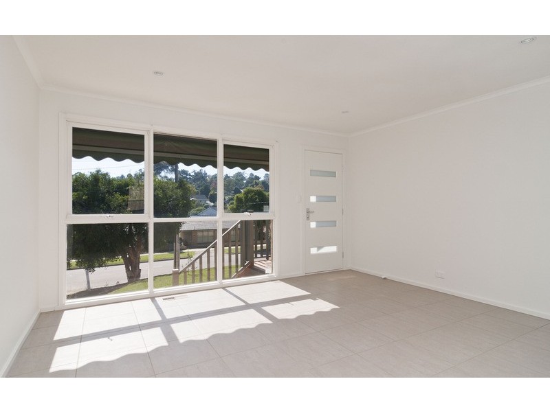 60 Cardigan Road, Mooroolbark VIC 3138