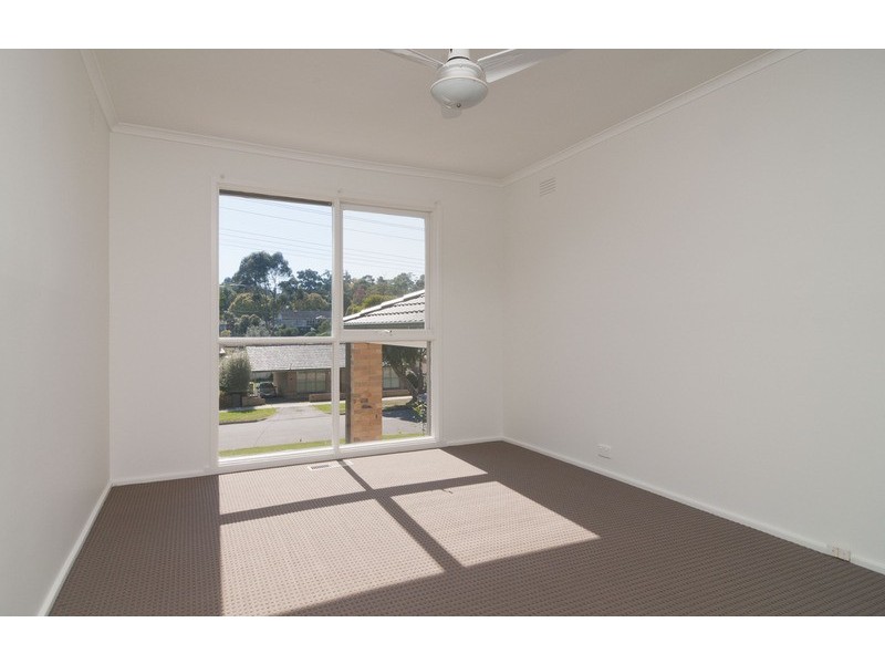 60 Cardigan Road, Mooroolbark VIC 3138