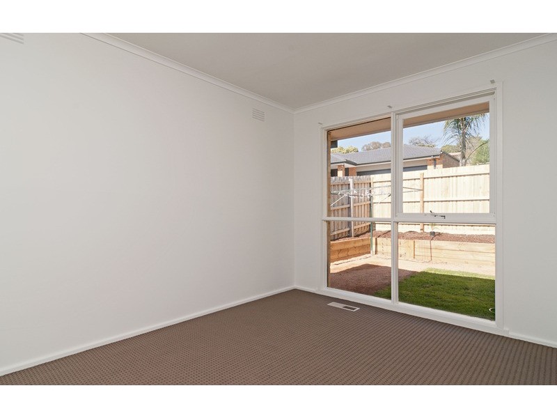 60 Cardigan Road, Mooroolbark VIC 3138
