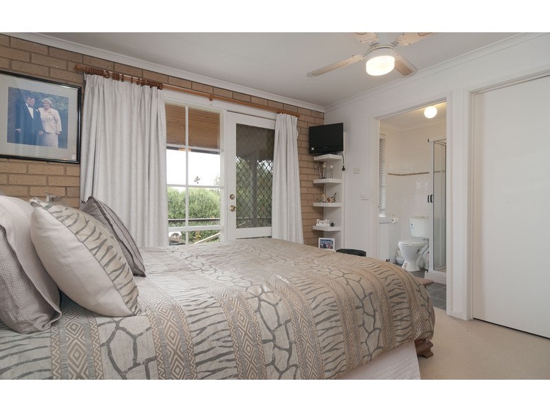 2 Vigano Court, Mooroolbark VIC 3138