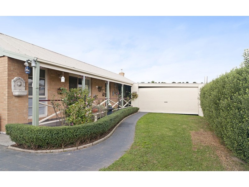 2 Vigano Court, Mooroolbark VIC 3138