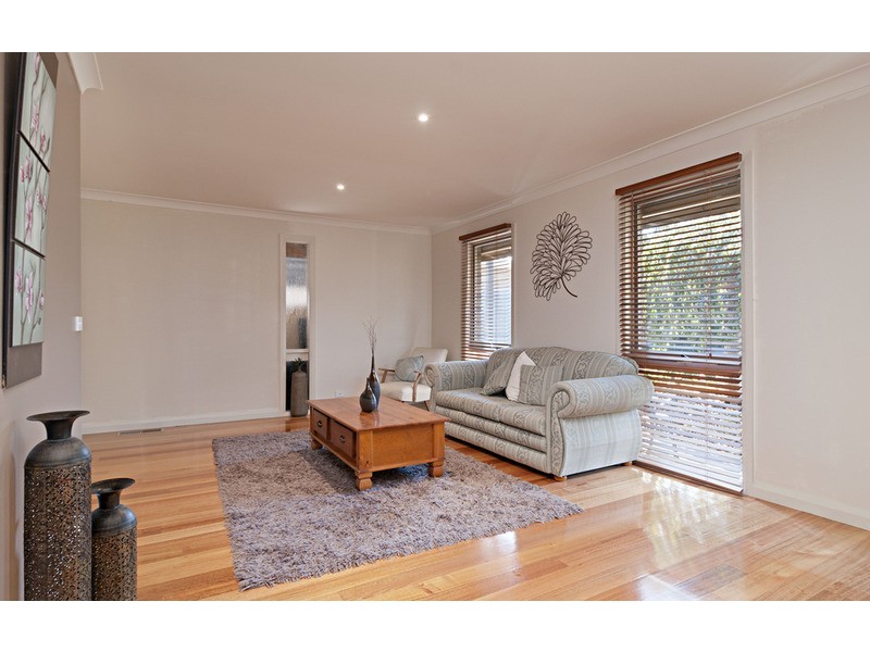 2 Katrina Court, Mooroolbark VIC 3138