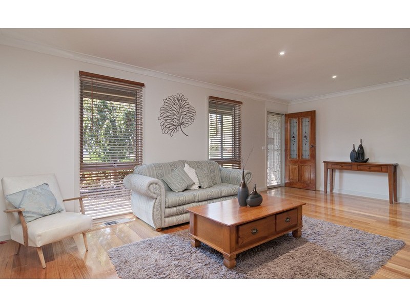 2 Katrina Court, Mooroolbark VIC 3138