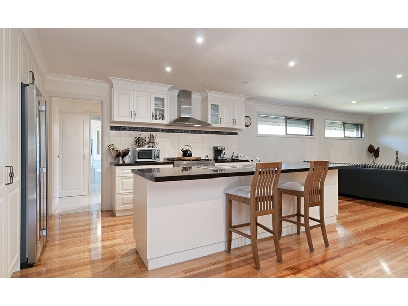2 Katrina Court, Mooroolbark VIC 3138