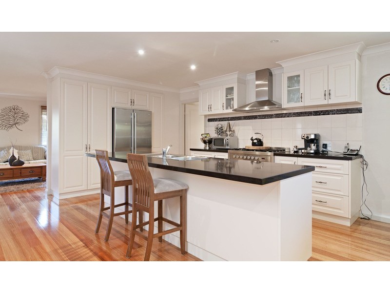 2 Katrina Court, Mooroolbark VIC 3138