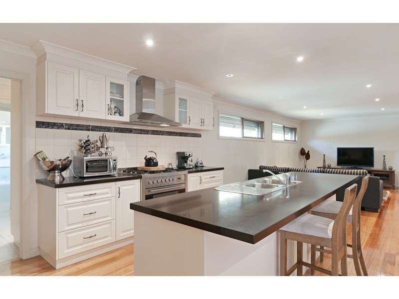 2 Katrina Court, Mooroolbark VIC 3138