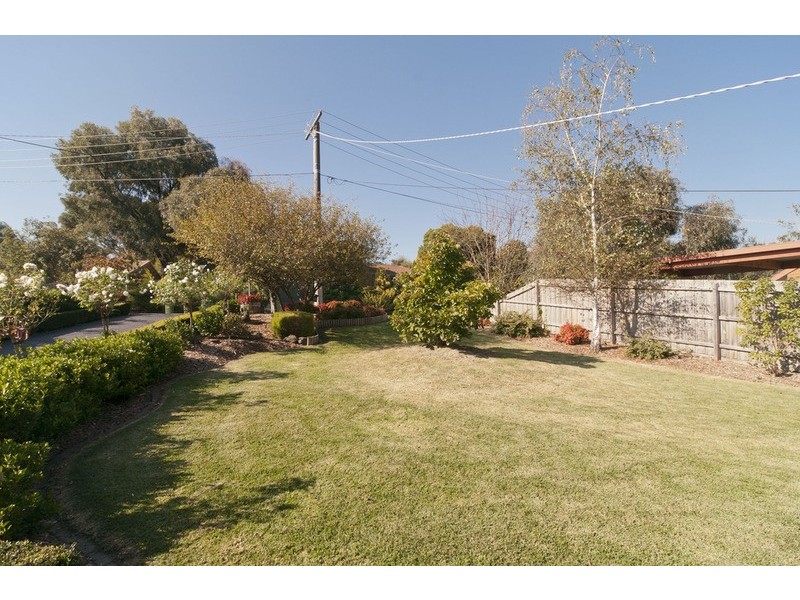 2 Katrina Court, Mooroolbark VIC 3138