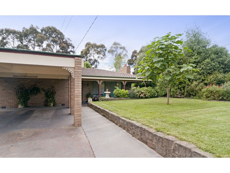 21 Songbird Avenue, Chirnside Park VIC 3116