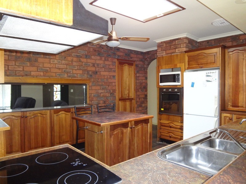 21 Songbird Avenue, Chirnside Park VIC 3116