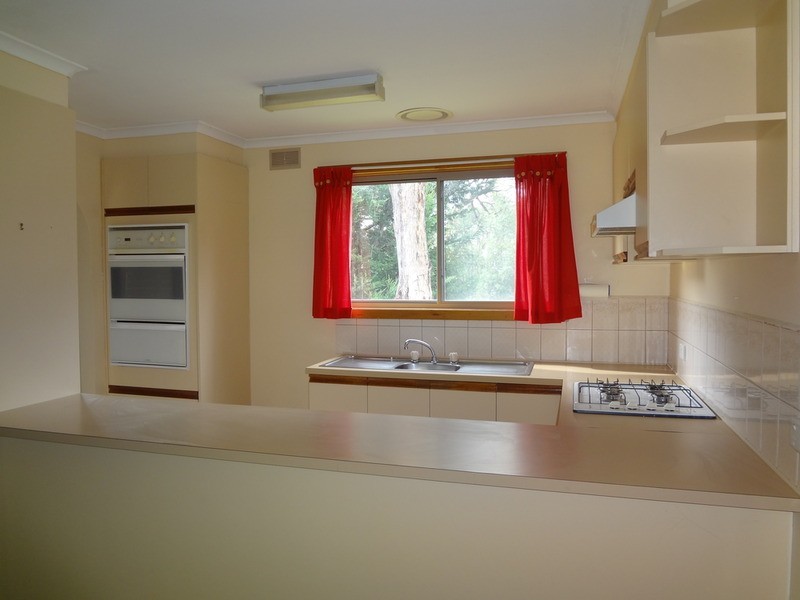 4a Roland Avenue, Mount Evelyn VIC 3796