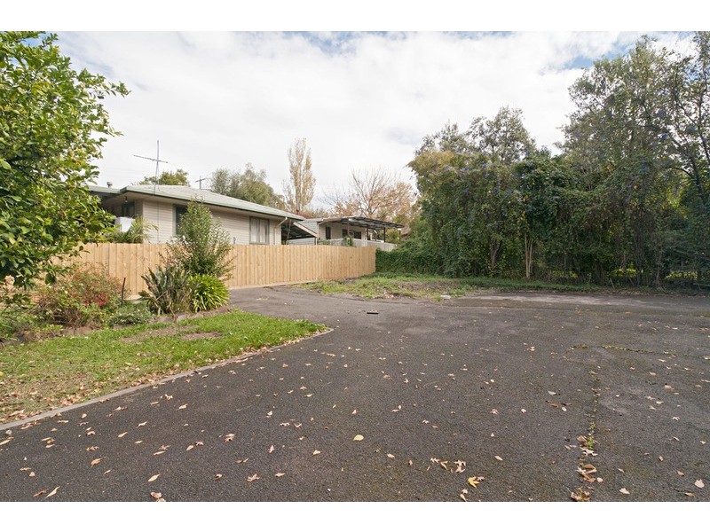 1a Alamein Avenue, Kilsyth VIC 3137