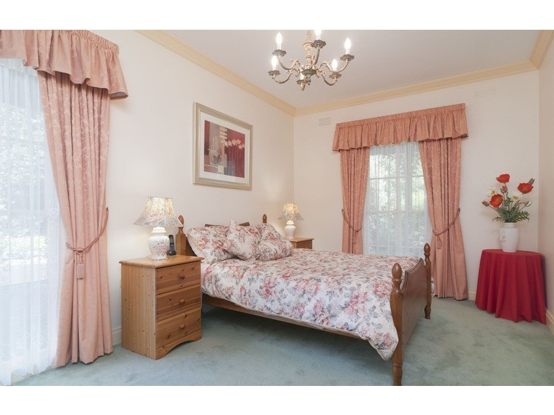 16 Chapman Court, Mooroolbark VIC 3138