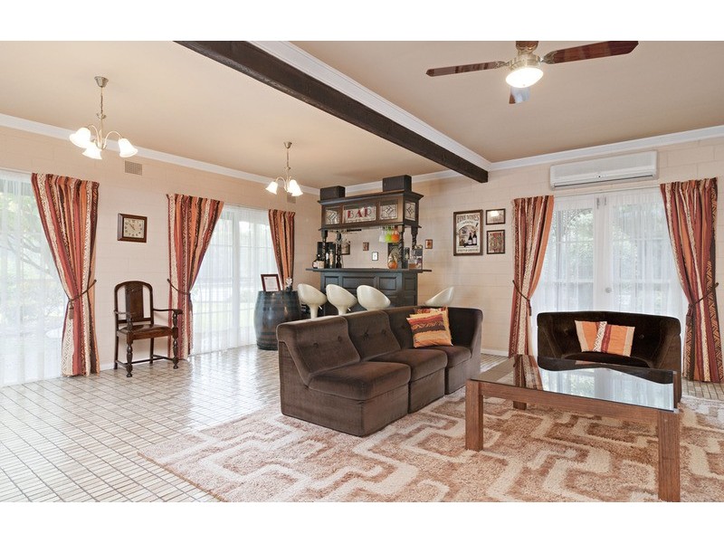 16 Chapman Court, Mooroolbark VIC 3138