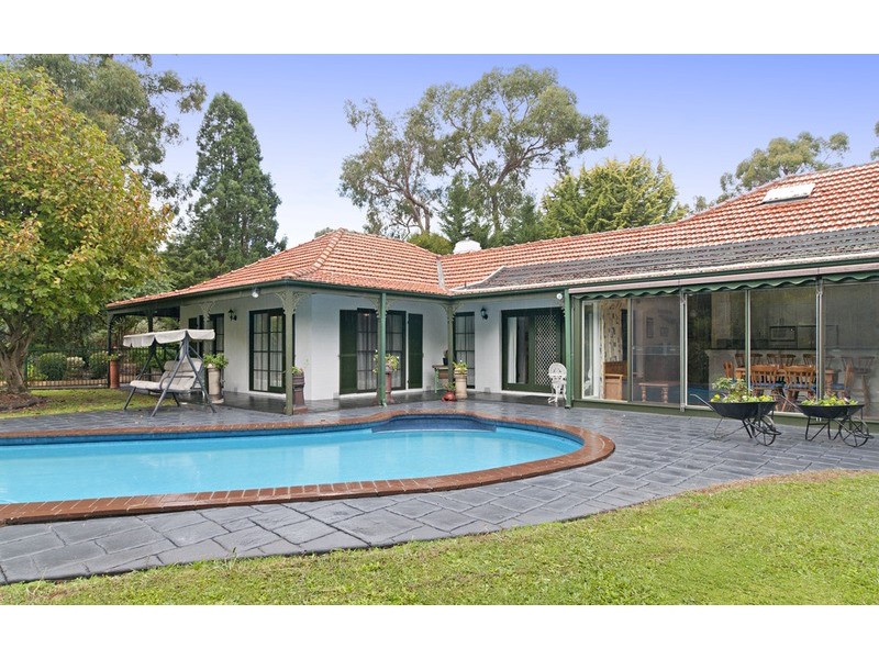 16 Chapman Court, Mooroolbark VIC 3138