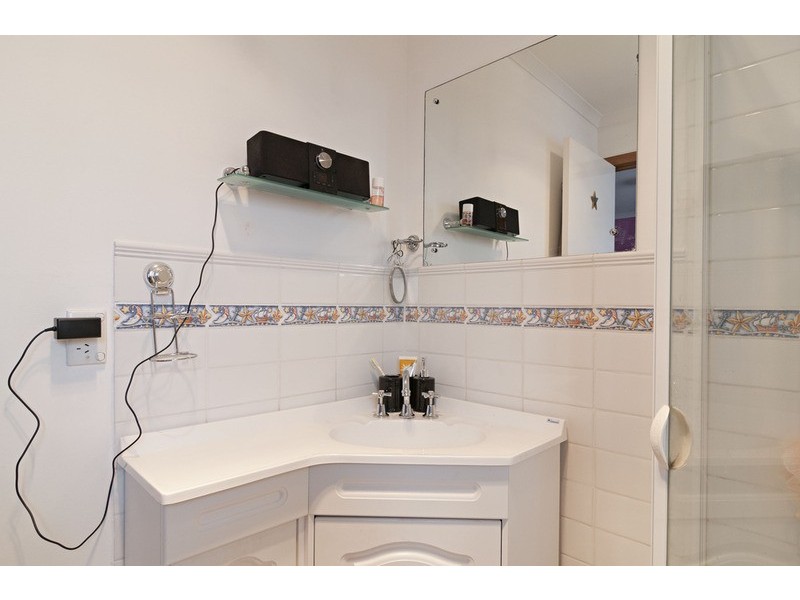 8 Rachael Drive, Mooroolbark VIC 3138