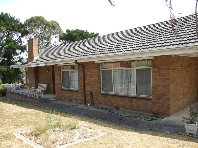 46 Winyard Drive, Mooroolbark VIC 3138