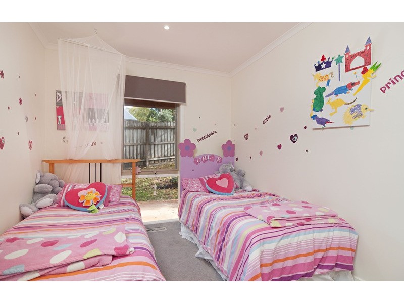 9 Stewart Avenue, Wandin North VIC 3139