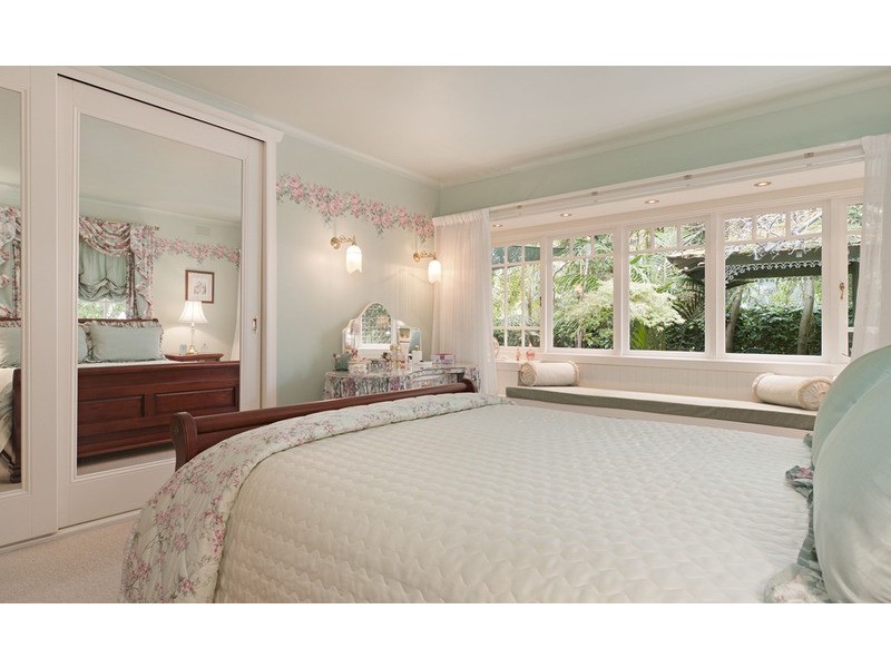 93 Pine Road, Mooroolbark VIC 3138