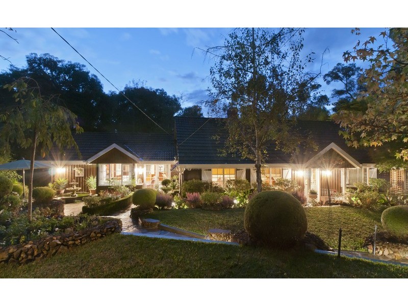 93 Pine Road, Mooroolbark VIC 3138