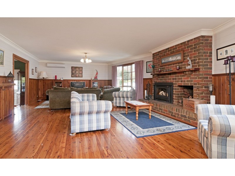 5 View Street, Wandin North VIC 3139