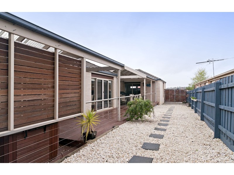 47 Freshfield Avenue, Mooroolbark VIC 3138