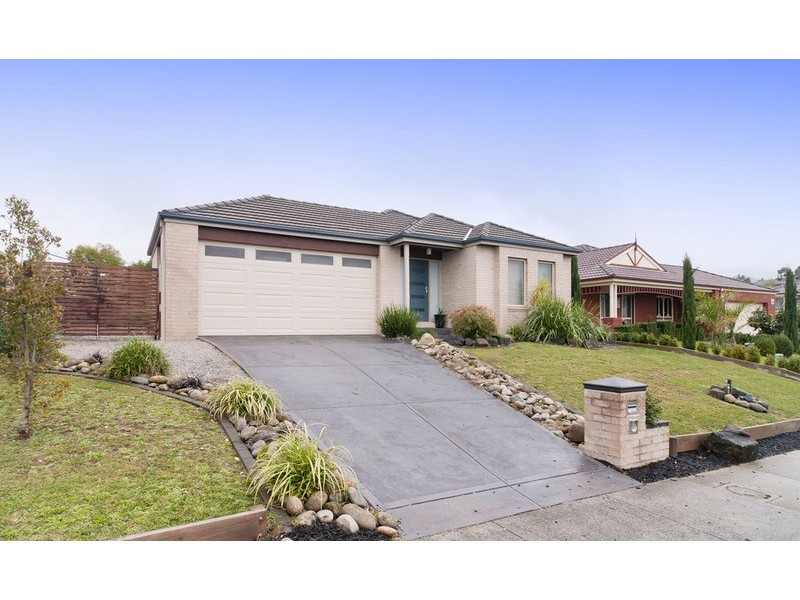 47 Freshfield Avenue, Mooroolbark VIC 3138