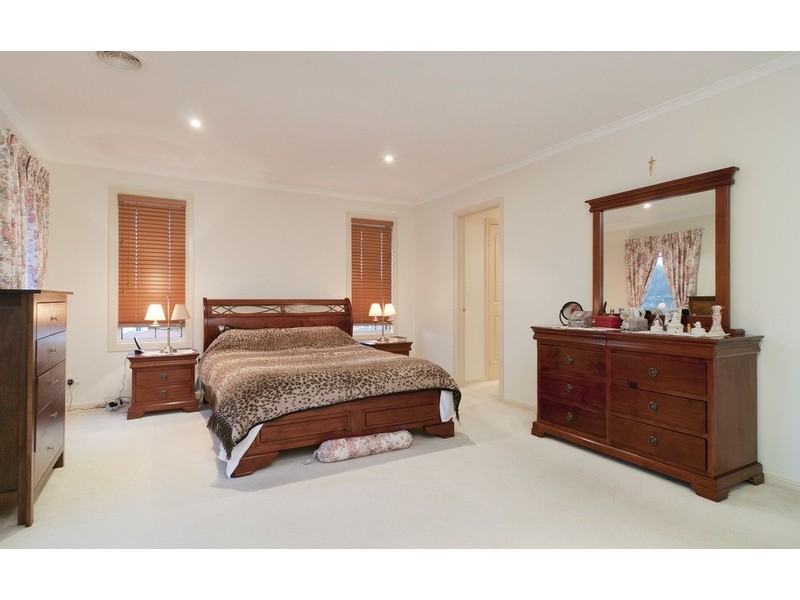 1 Ally Terrace, Chirnside Park VIC 3116