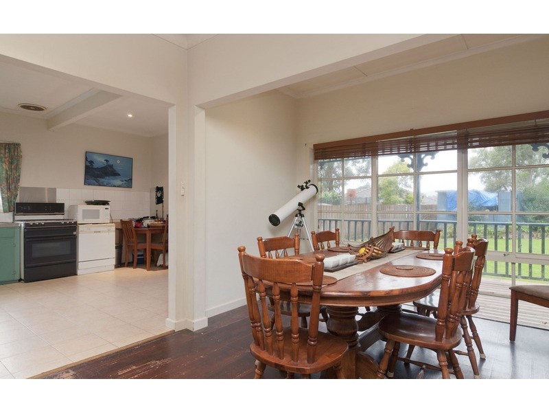 62 Lyons Road, Croydon North VIC 3136