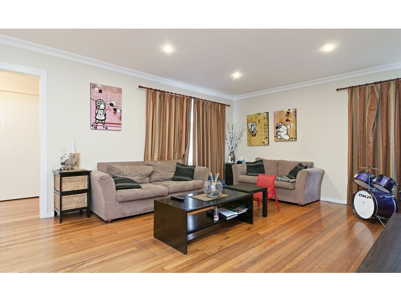 2/137 Switchback Road, Chirnside Park VIC 3116